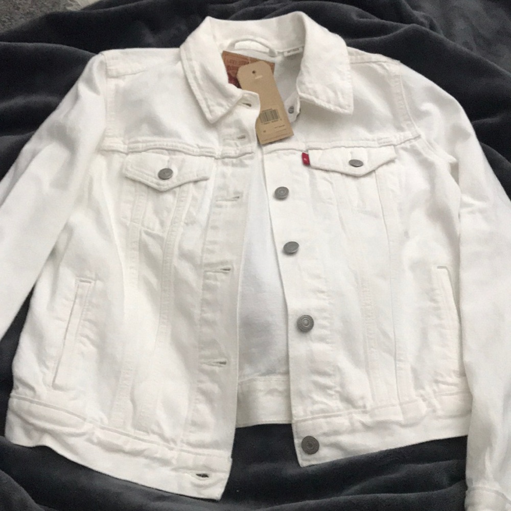 NWT Levi’s White Trucker Jean Jacket